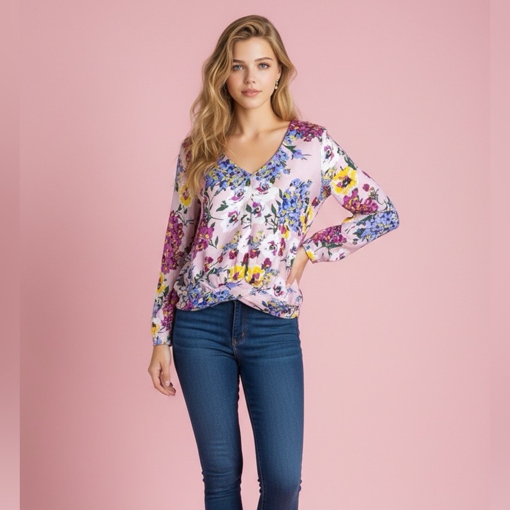 Umgee Floral V-Neck Blouse - M